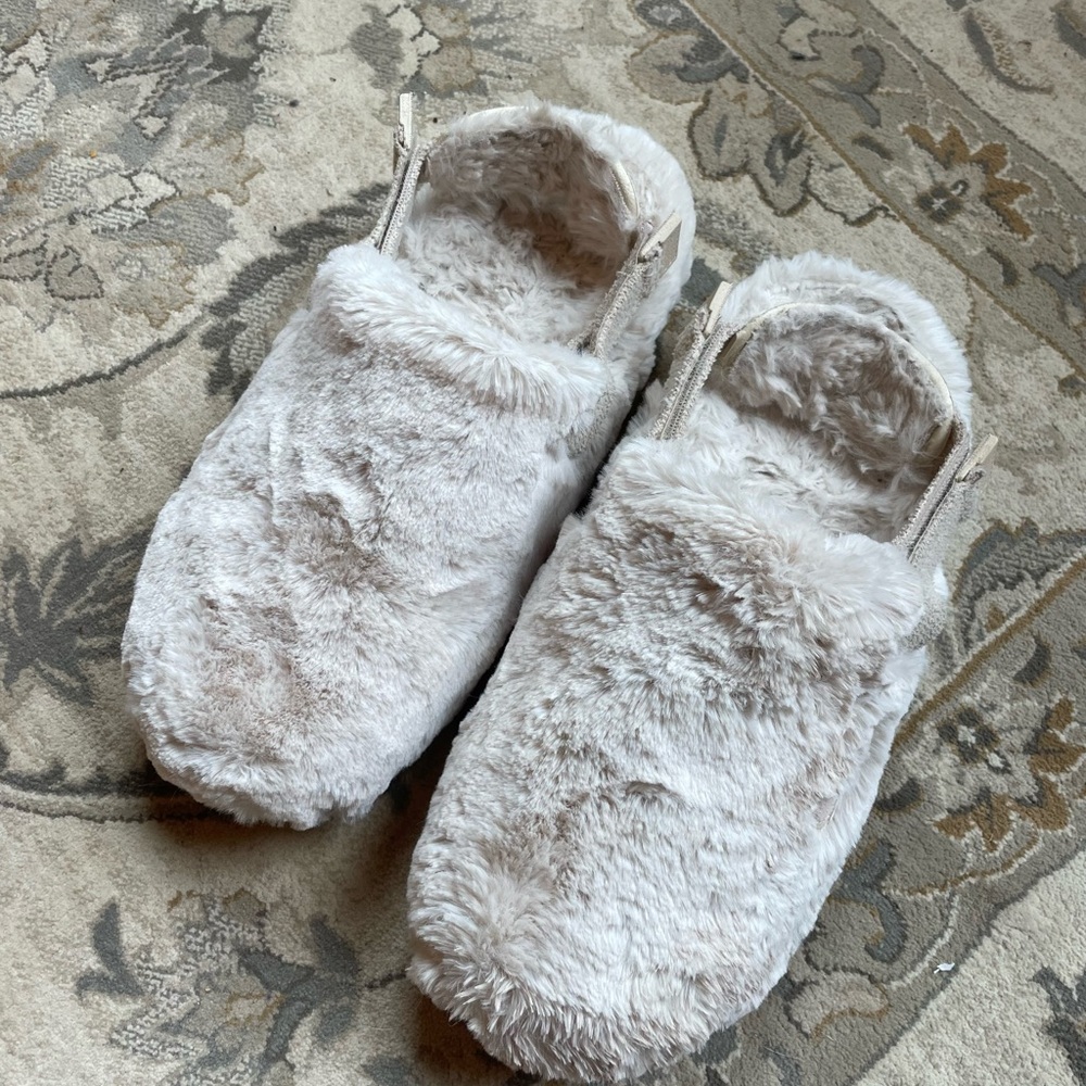 Nike Calm Mule Fuzzy Fur "Sanddrift" Women's Slide - Picture 4 of 10